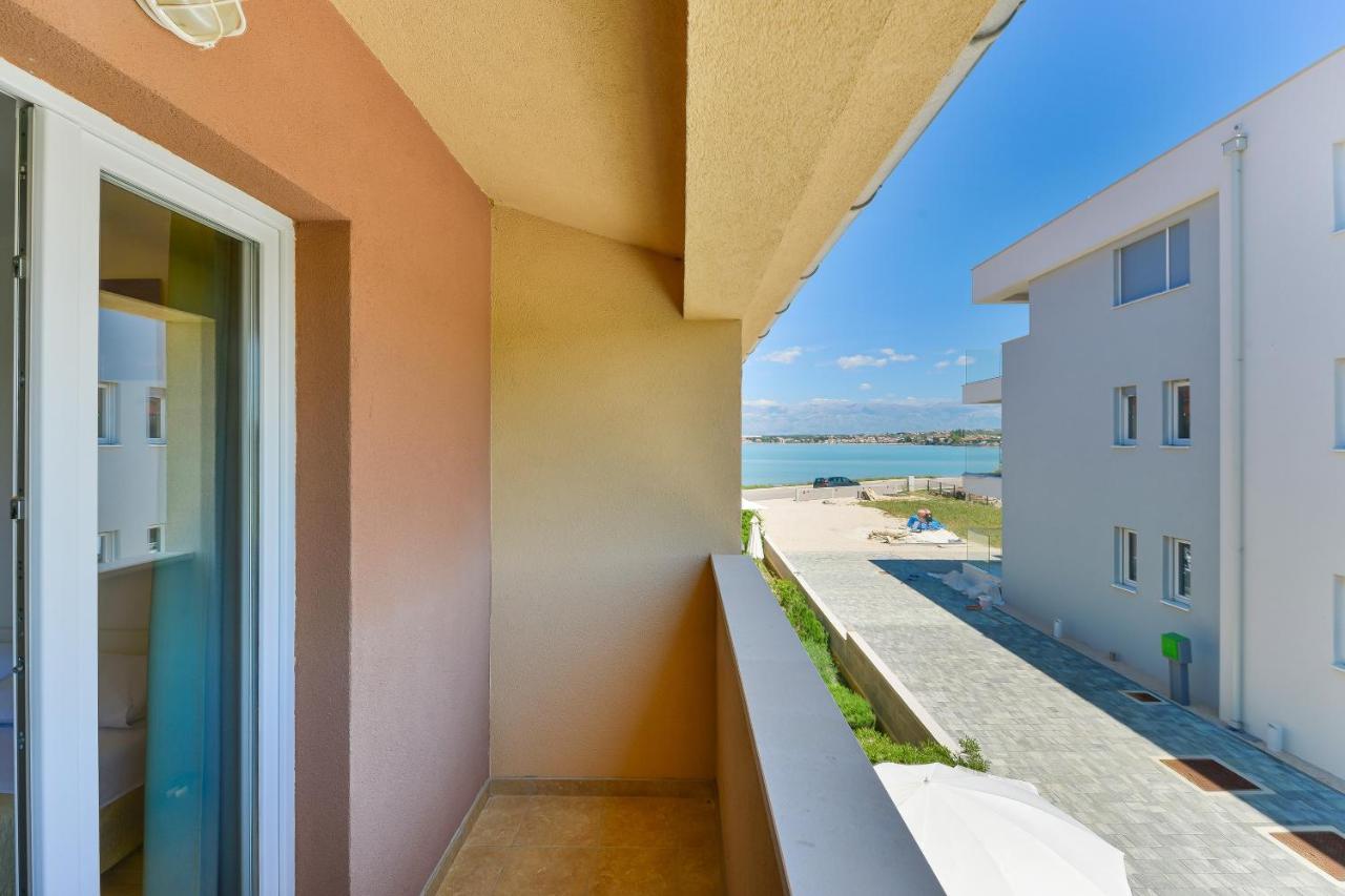 Apartments By The Sea Nin, Zadar - 13172 Dış mekan fotoğraf